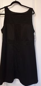 Perfect little black dress to throw in your bag!